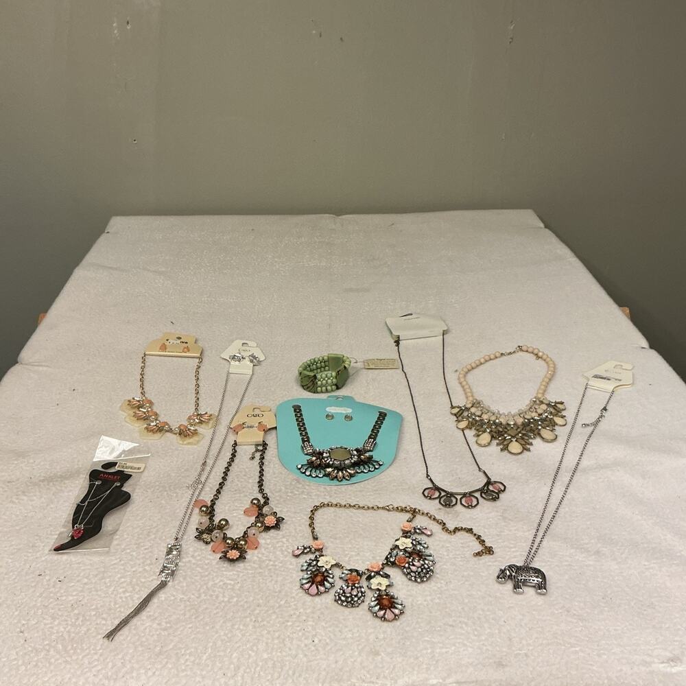 mixed jewelry lot Clear,pink White Yellow Stones Necklace Bracelet ,anklet. 3501